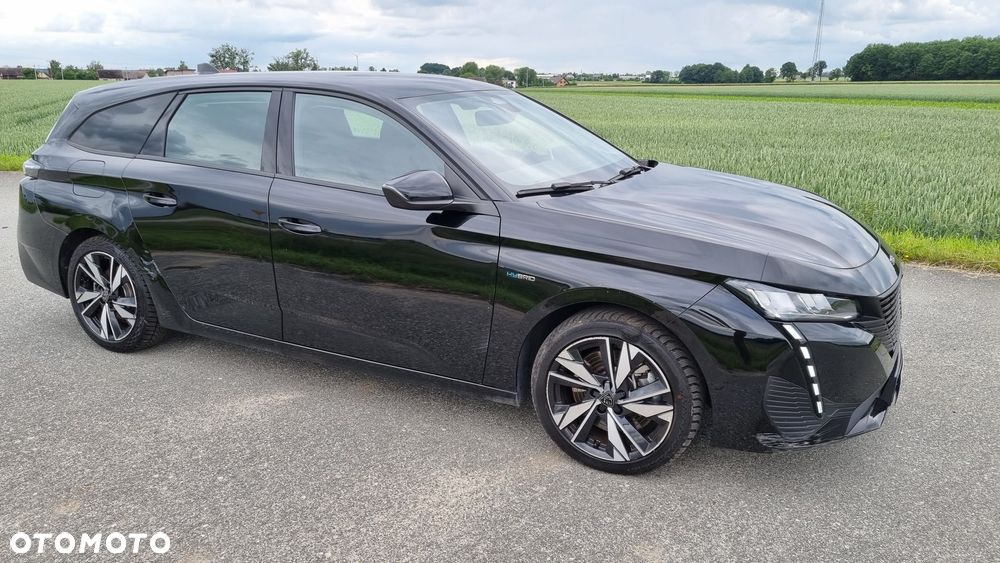 Peugeot 308 180 e-EAT8 GT - 15