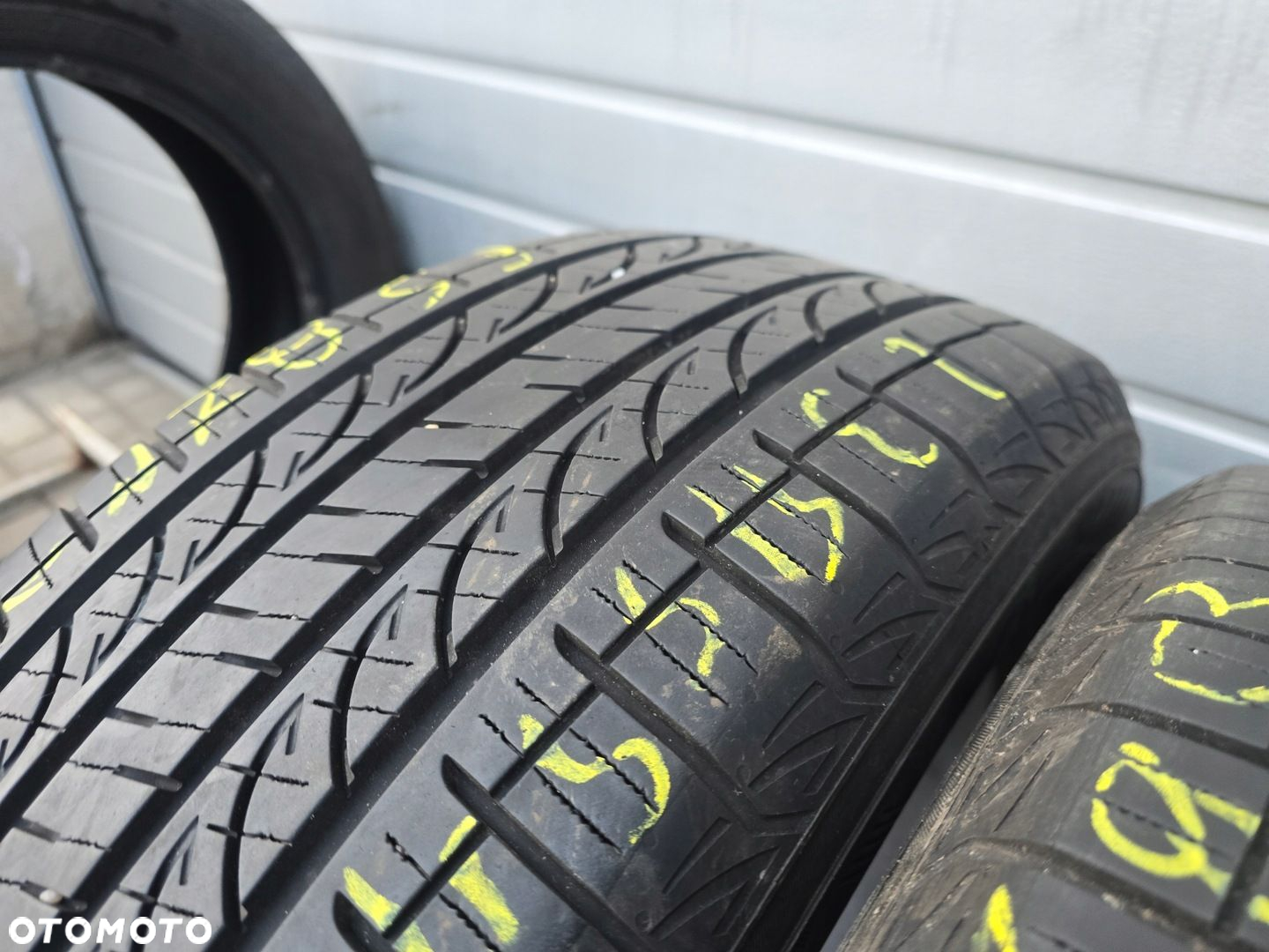 YOKOHAMA AVID-GT S35 235/55 R19 101V 2X - 2