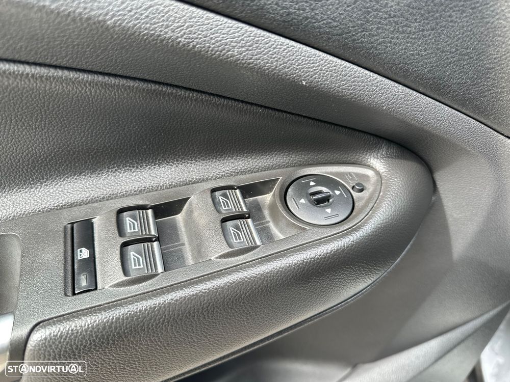 Ford Kuga 1.5 TDCi ST-Line Limited Edition - 42