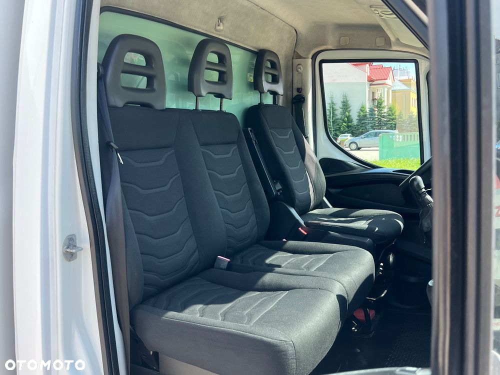 Iveco 35C13 - 17