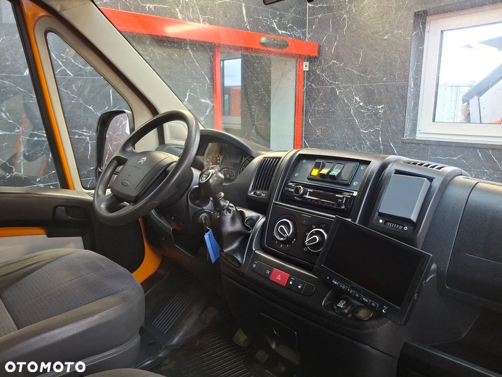 Citroën Jumper Ducato Doka Dubel Kabina Brygadówka Skrzynia Pomarańczowy Służba Drogowa Służba Autostradowa Plandeka Kamera Cofania Hak Webasto Klimatyzacja Niski Przebieg 99 Tyś Km 7 Osób - 19