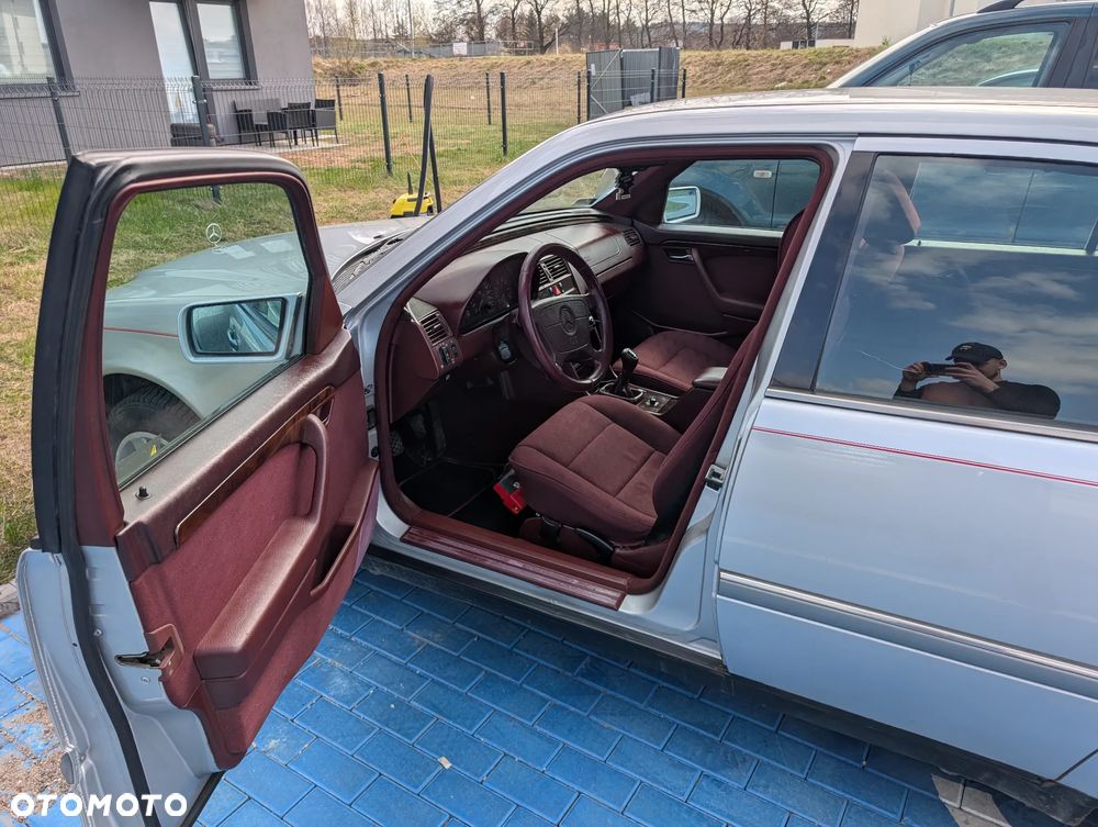 Mercedes-Benz Klasa C 200 T Elegance - 7