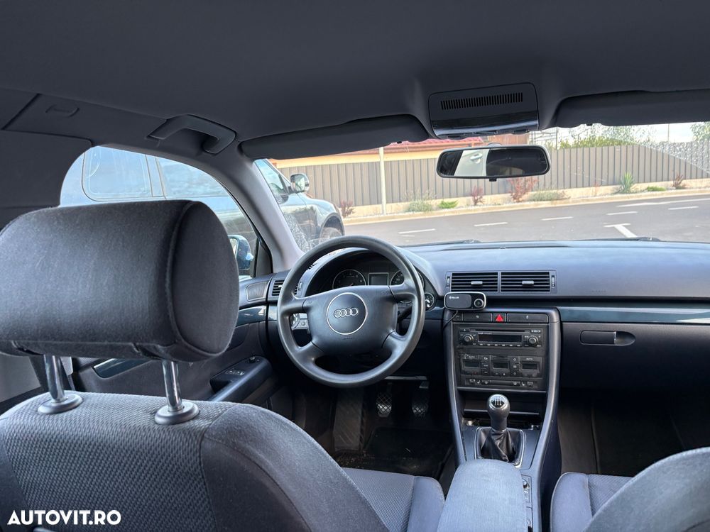 Audi A4 Limuzina - 9