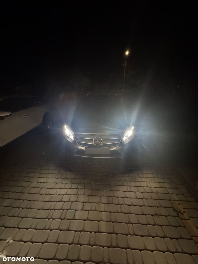 Mercedes-Benz GLA - 26