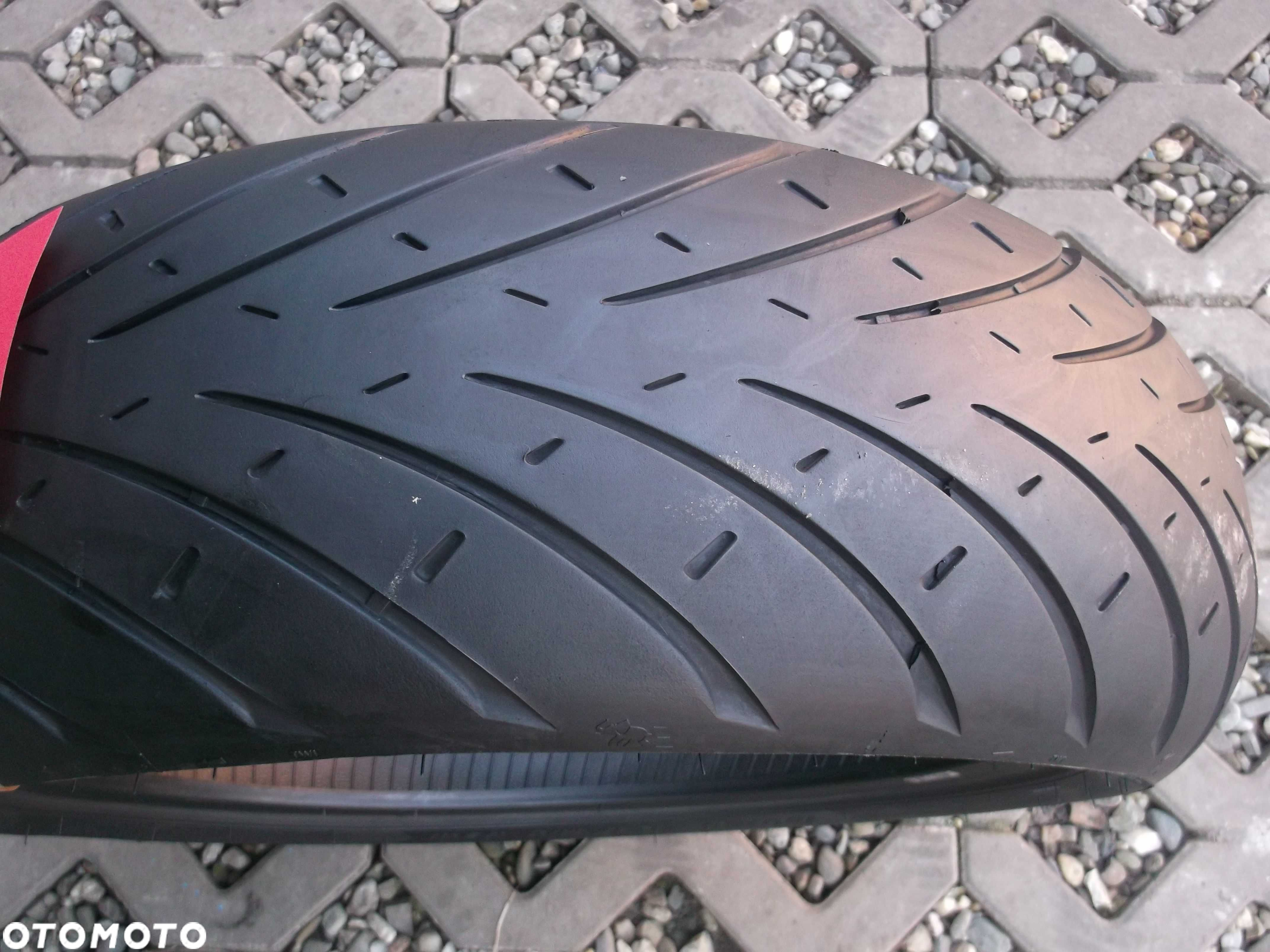 opona 190/50ZR17	73W Metzeler Roadtec 01 dot4516 3,6mm - 3