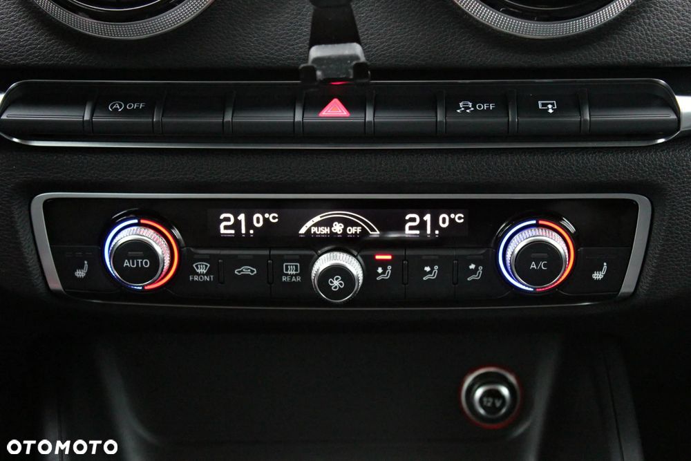 Audi A3 Sportback 1.4 TFSI Ambiente - 22