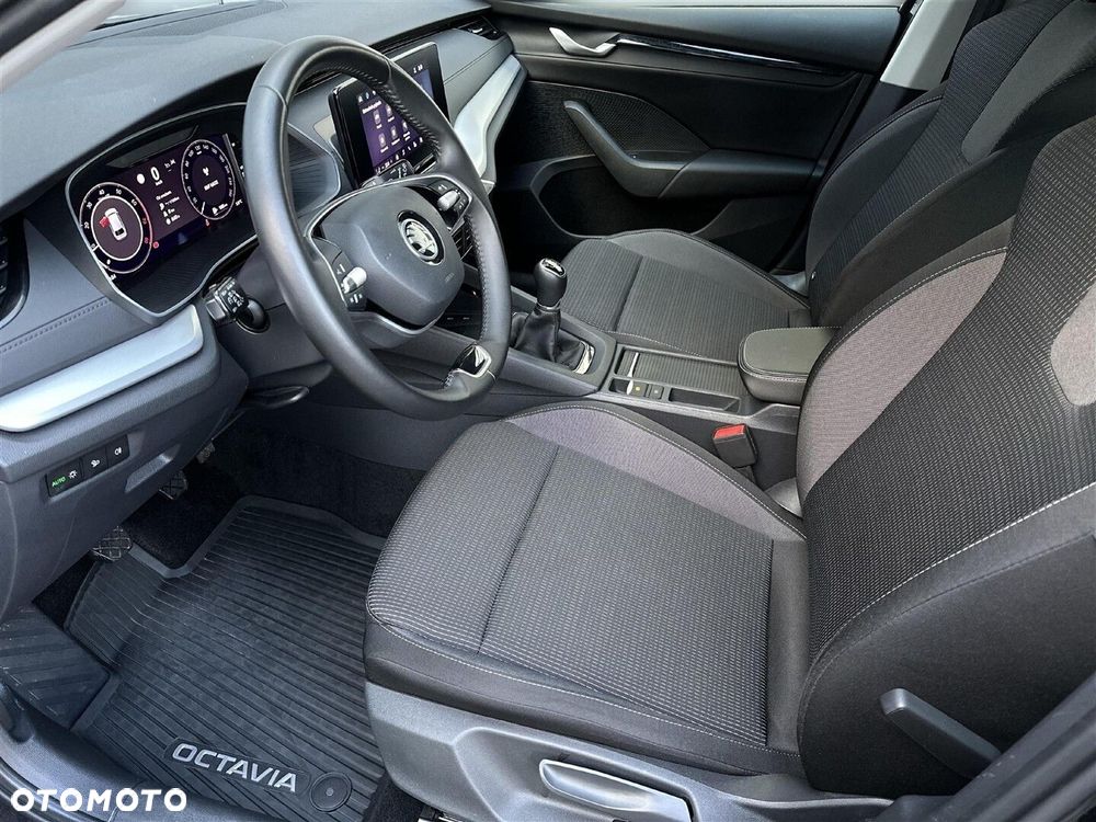 Skoda Octavia 1.5 TSI Selection - 12