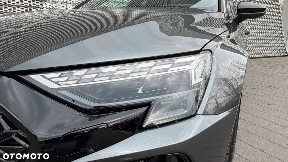 Audi RS3 Limousine - 10