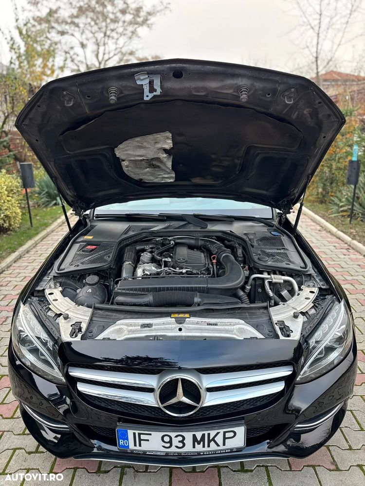 Mercedes-Benz C - 32