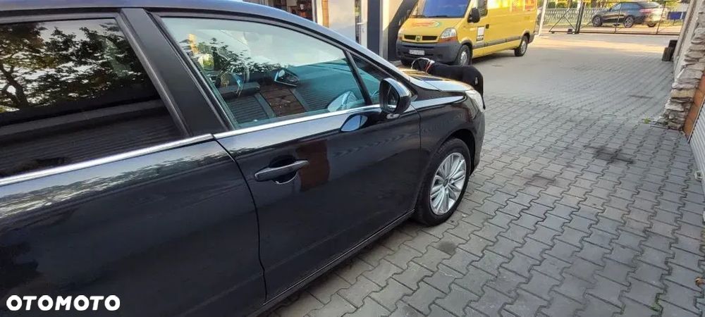 Citroën C4 1.2 e-THP Exclusive - 23