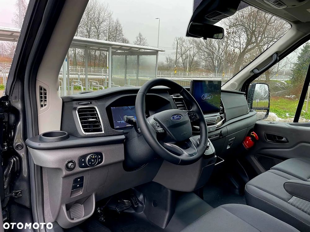 Ford Transit - 17