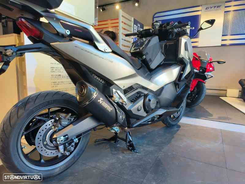 Honda Forza 750 - 3