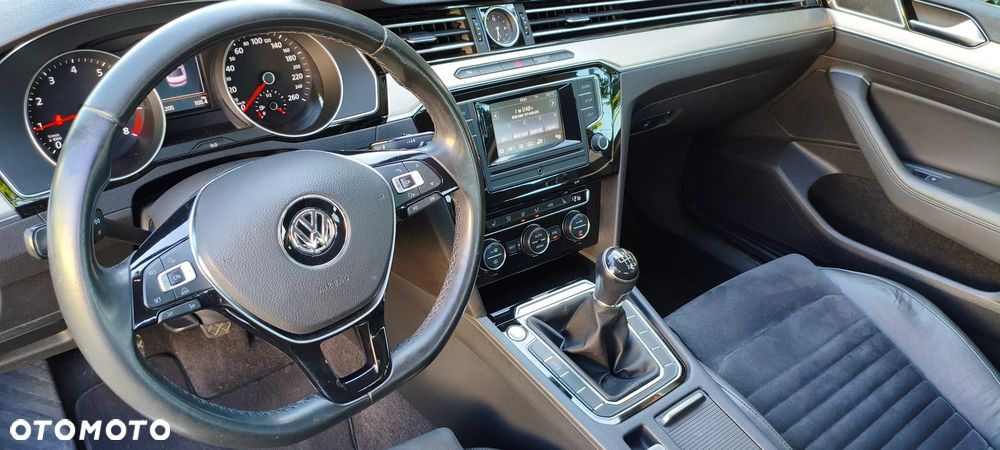 Volkswagen Passat 1.4 TSI ACT (BlueMotion Technology) Highline - 12