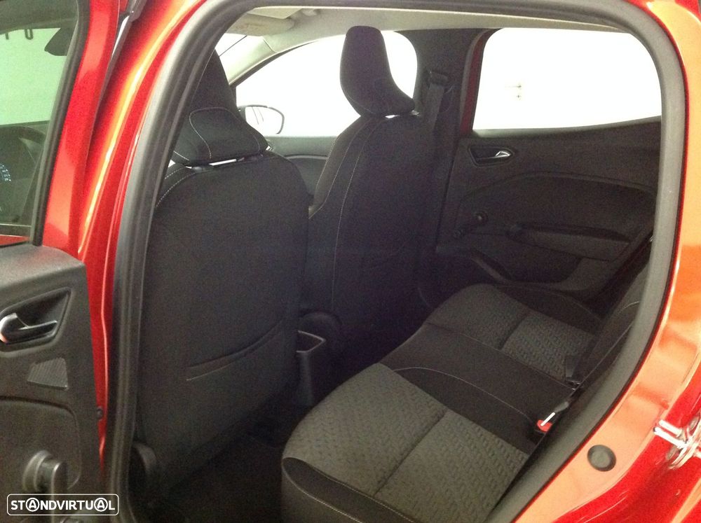 Renault Clio 1.0 TCe Limited CVT - 20