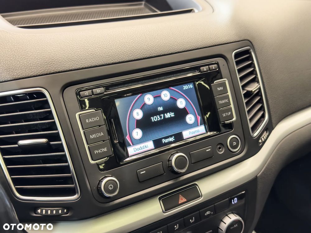 Volkswagen Sharan 2.0 TDI BlueMotion Technology Highline - 29