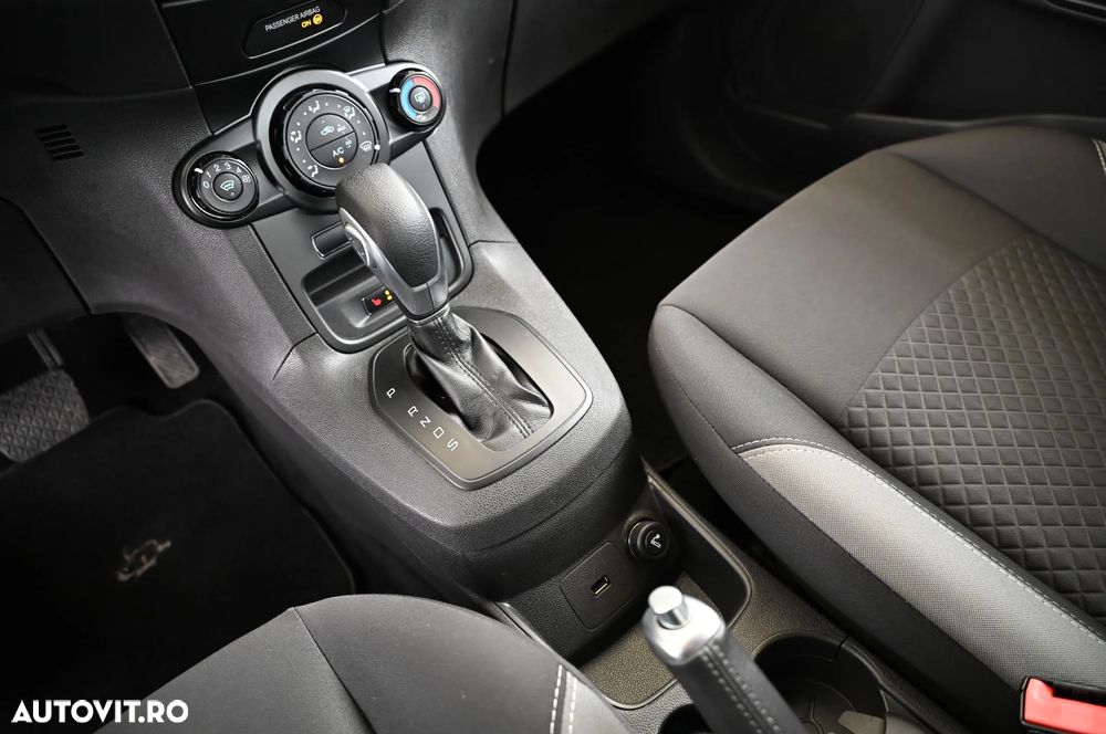 Ford Fiesta 1.0 EcoBoost Powershift Titanium - 14