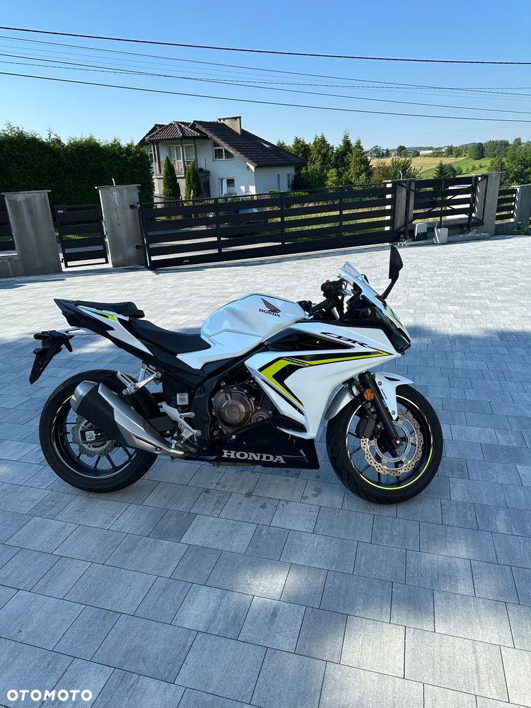 Honda CBR - 3