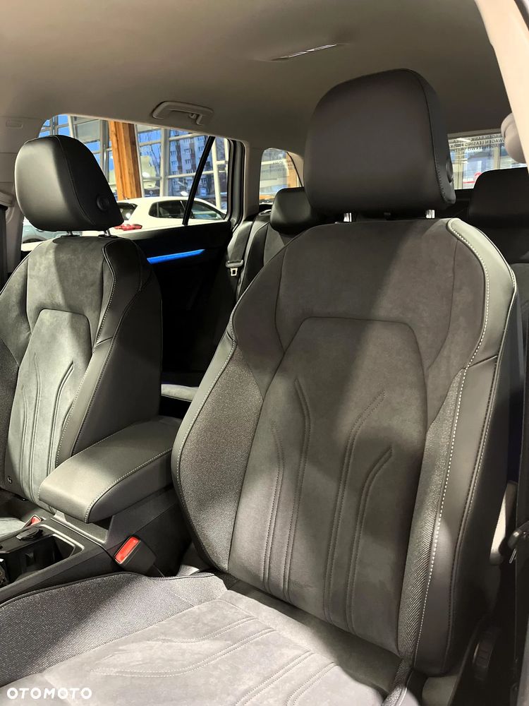 Volkswagen Golf Variant - 12