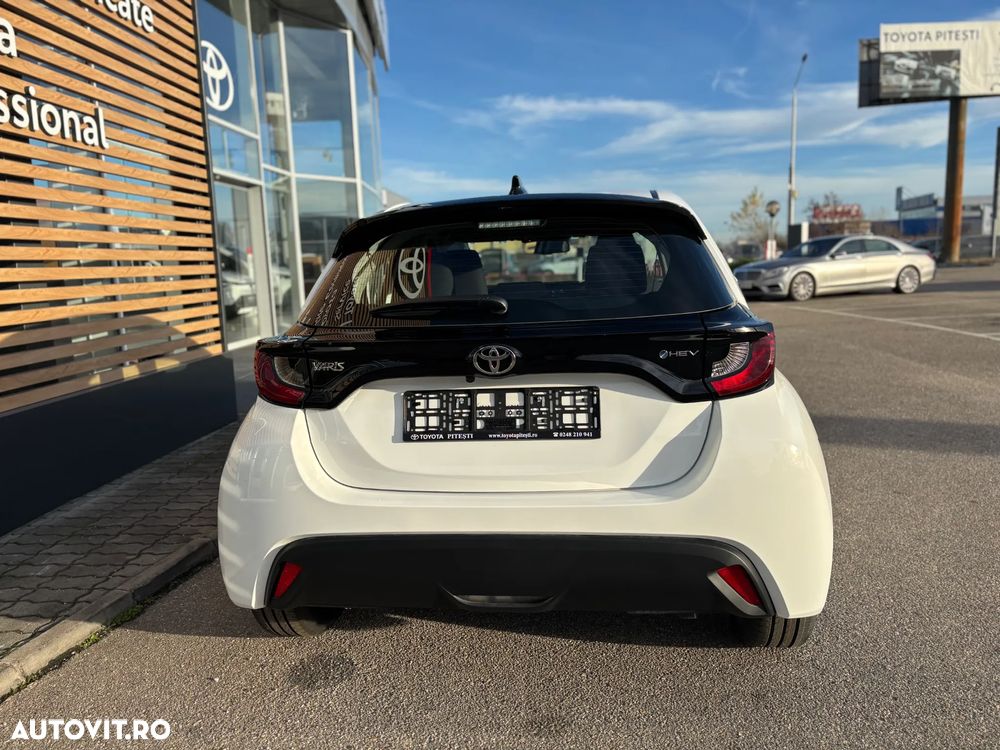 Toyota Yaris 1.5 VVT-i HSD Eco - 8