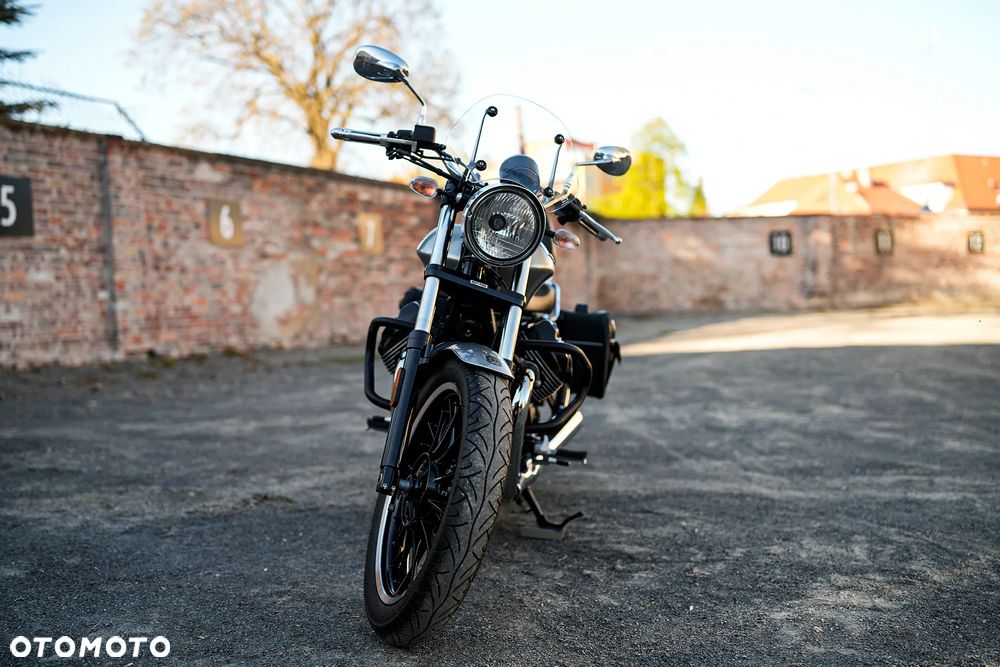 Moto Guzzi V9 - 15