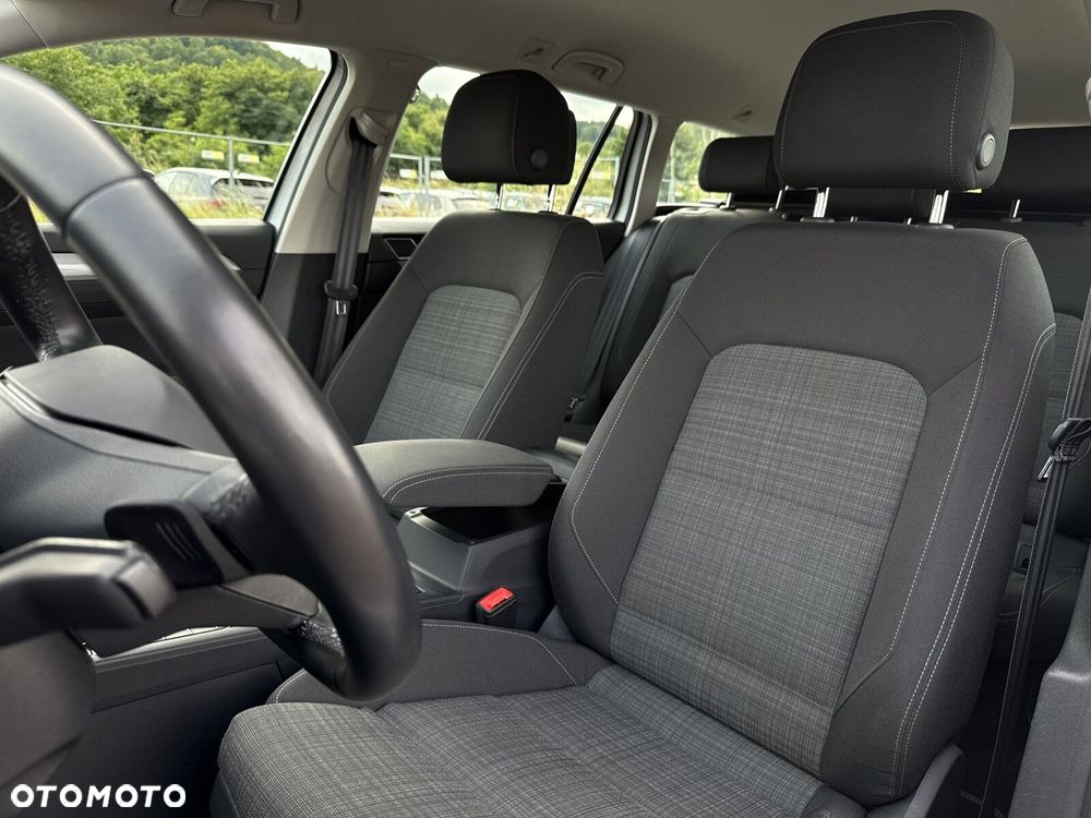 Volkswagen Passat 2.0 TDI Business DSG - 14
