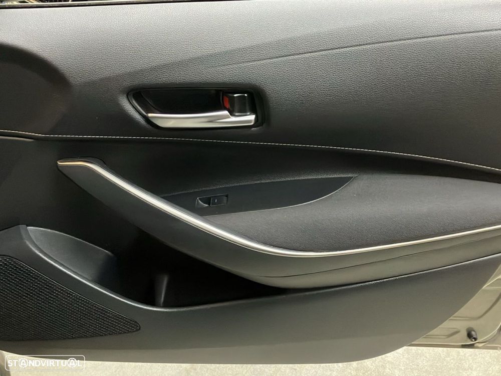 Toyota Corolla Touring Sports 1.8 Hybrid Comfort - 23