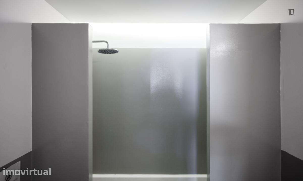 Apartamento com 3 quartos - localizado em Sé Lisbon - Grande imagem: 2/12