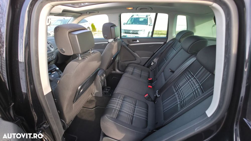 Volkswagen Tiguan 2.0 TDI SCR 4MOTION BlueMotion Technology DSG Lounge Track & Style - 19