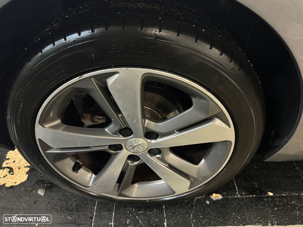 Peugeot 308 1.6 e-HDi Active J17 - 4