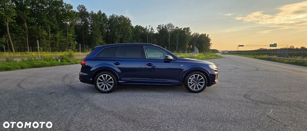 Audi Q7 - 3
