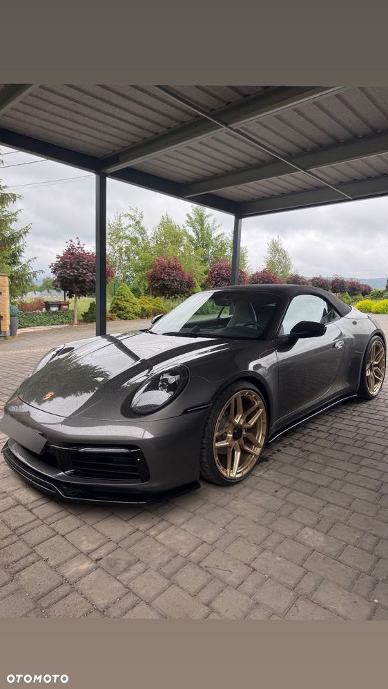 Porsche 911 Carrera - 1