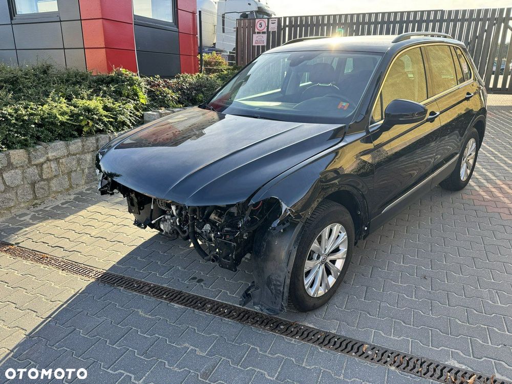 Volkswagen Tiguan - 2