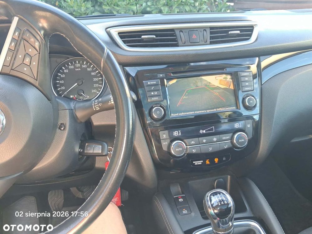 Nissan Qashqai 1.3 DIG-T N-Connecta - 8