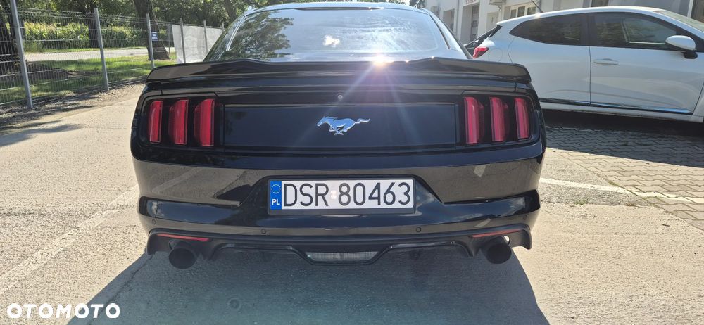 Ford Mustang - 3
