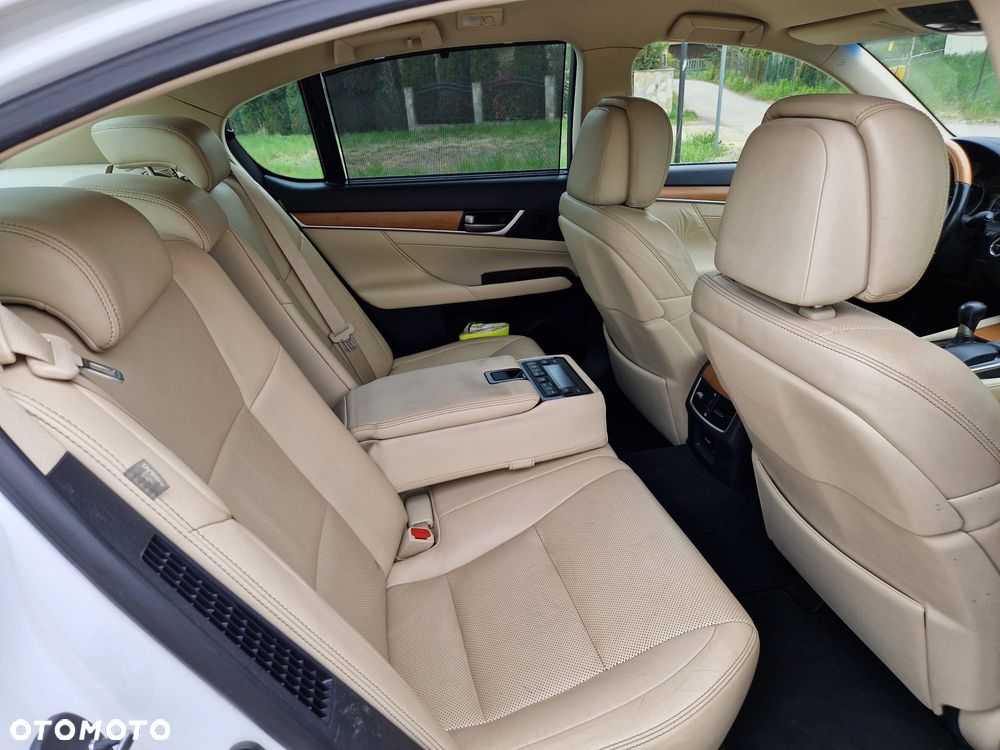 Lexus GS 300h Prestige - 14