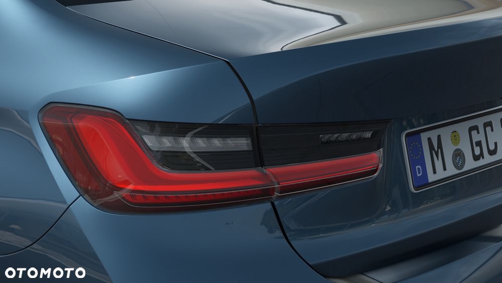 BMW Seria 3 318i M Sport - 9