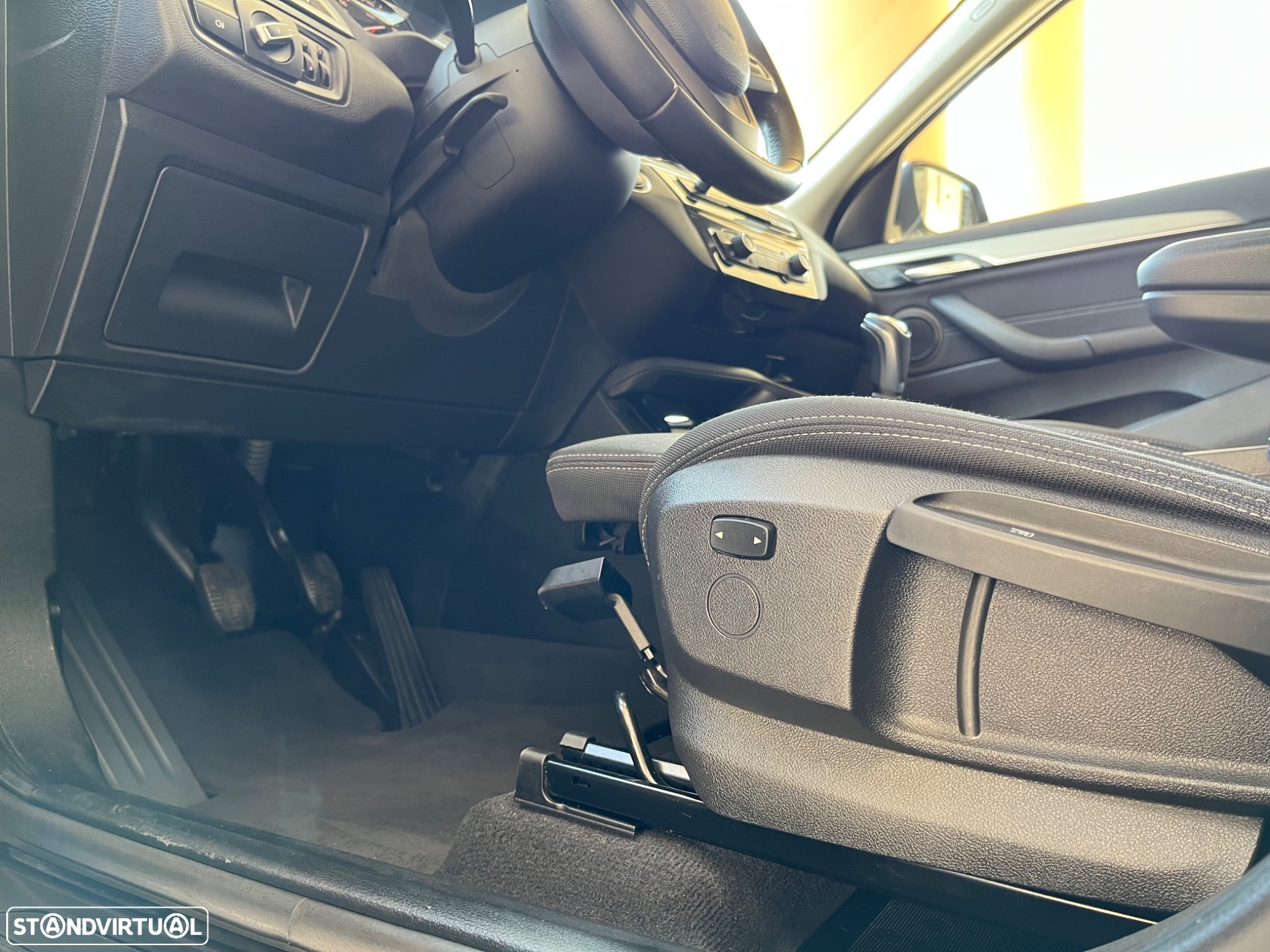 BMW X1 16 d sDrive Line Sport - 25