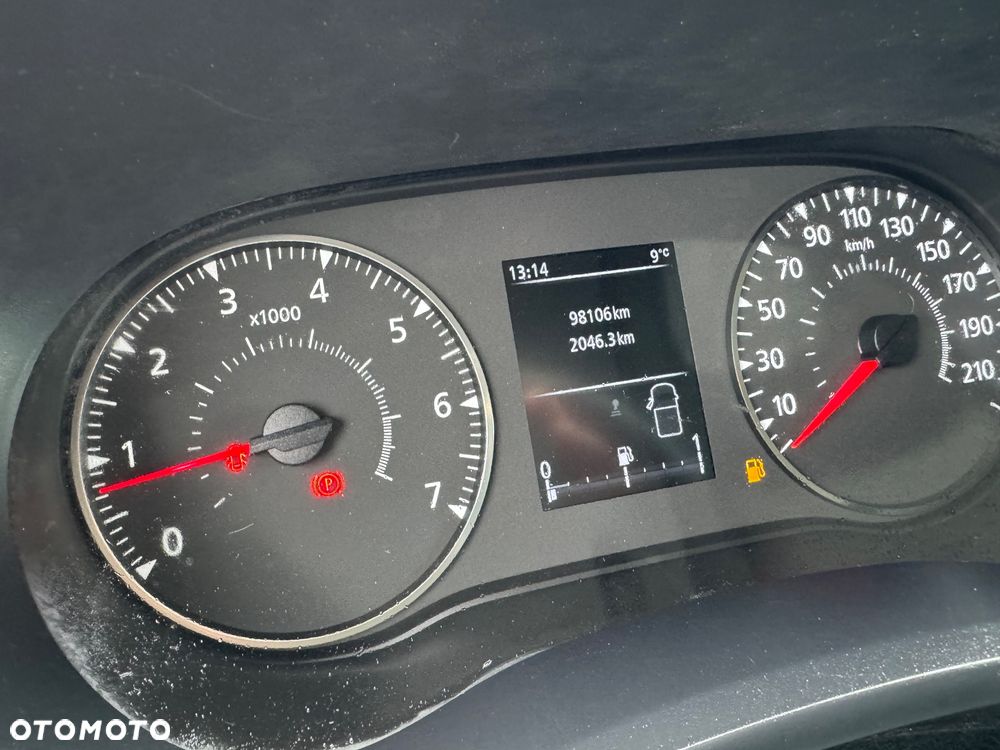 Nissan NV400 - 15