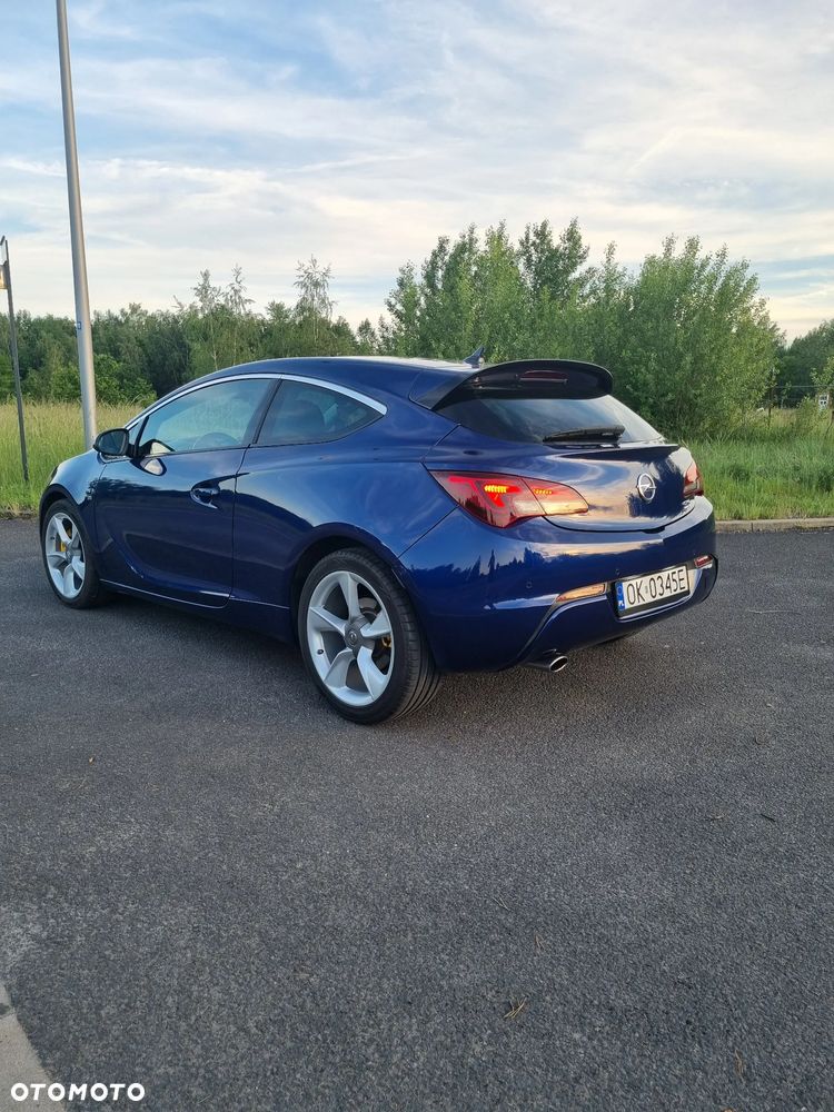 Opel Astra 1.6 T SIDI Sport S&S - 4