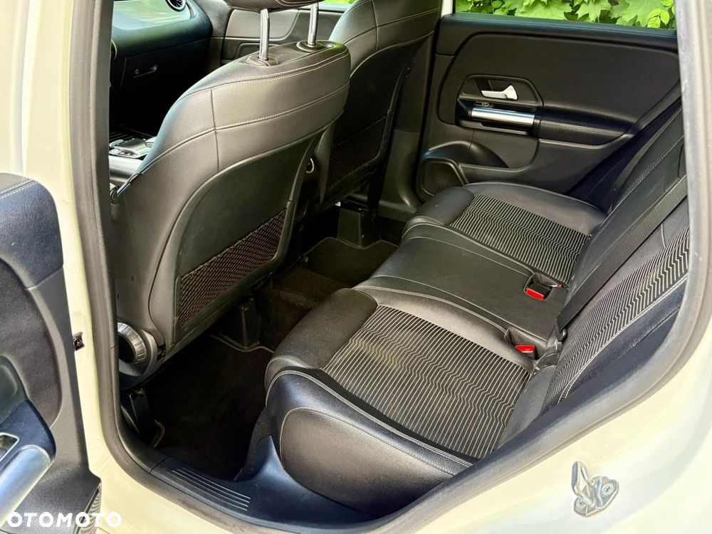 Mercedes-Benz Klasa B 180 d 7G-DCT AMG Line - 8