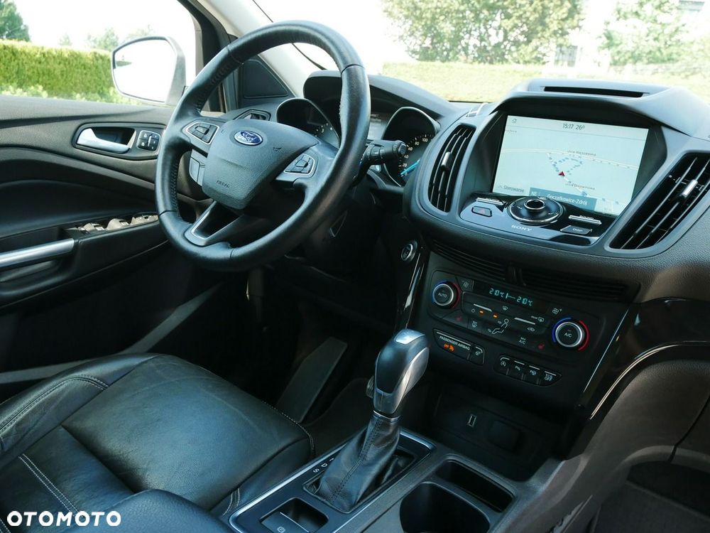 Ford Escape 2.0 EcoBoost AWD Titanium - 26