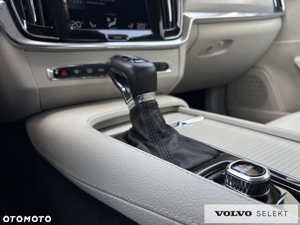 Volvo S90 - 13