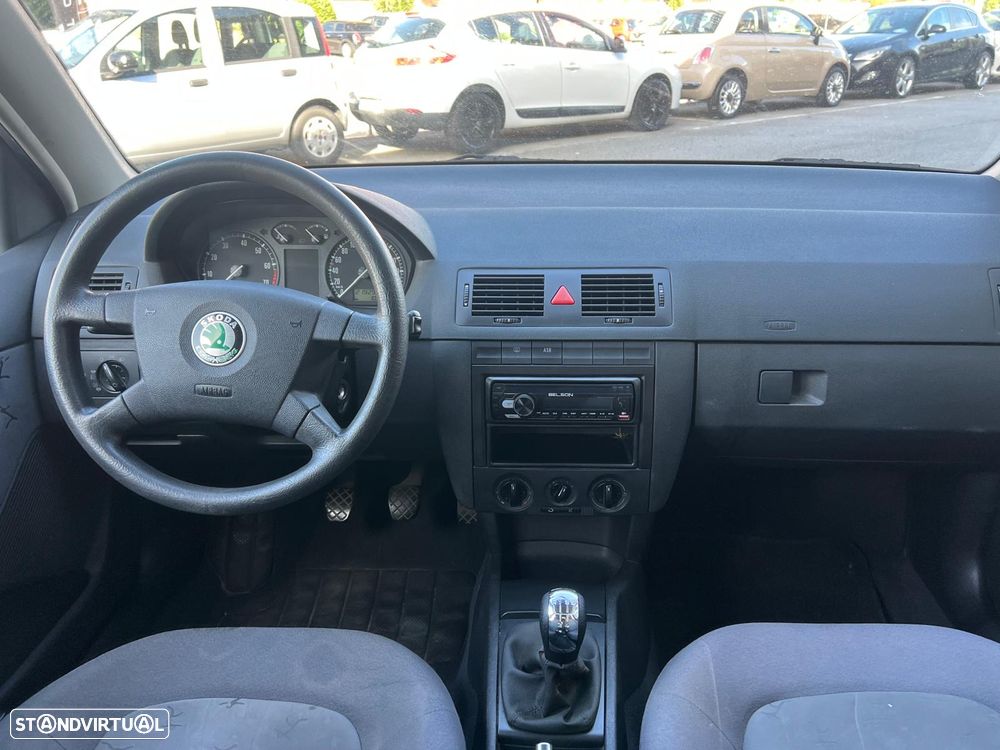 Skoda Fabia Break 1.4 Attractive AC - 8