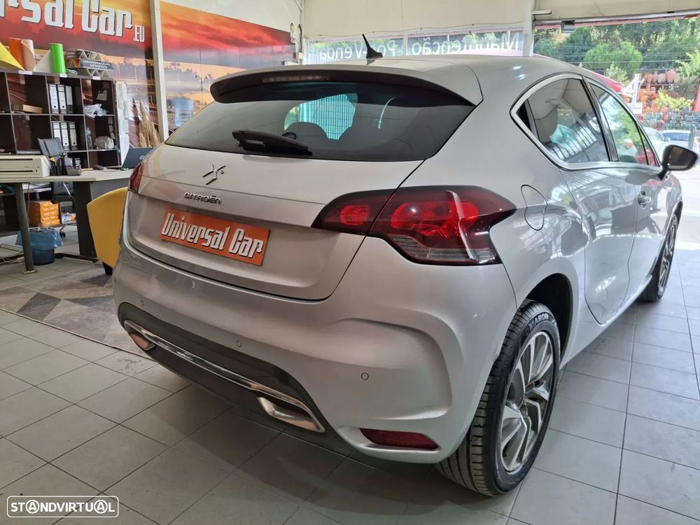 Citroën DS4 1.6 HDi So Chic - 4