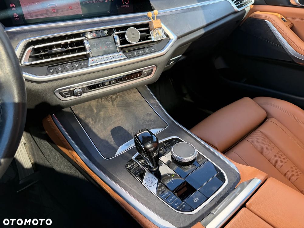 BMW X5 xDrive40i mHEV - 29