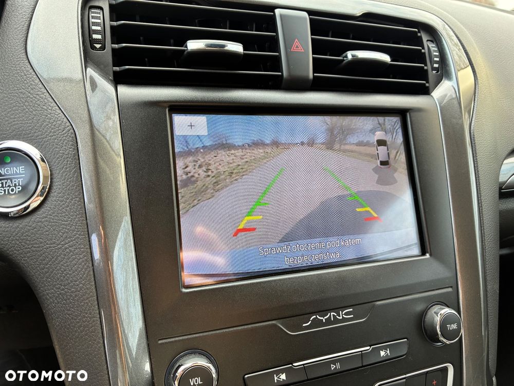 Ford Mondeo 2.0 EcoBlue Titanium - 27