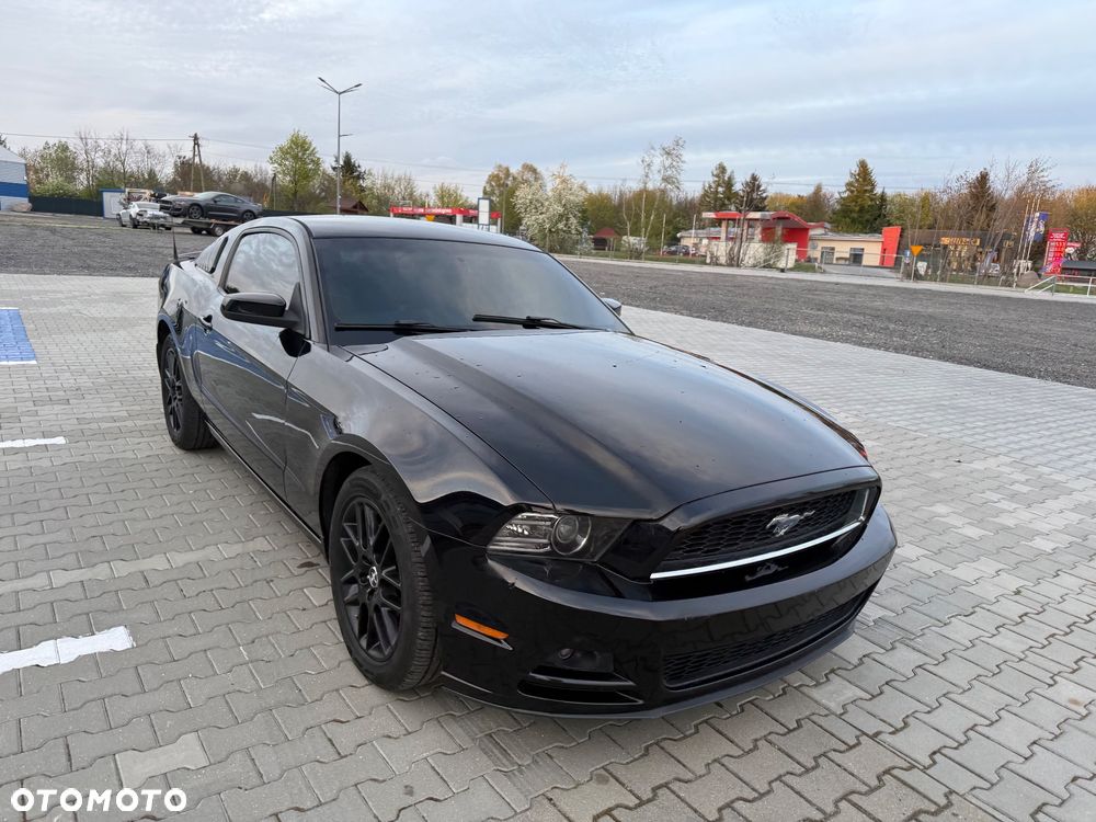 Ford Mustang 3.7 V6 Premium - 2