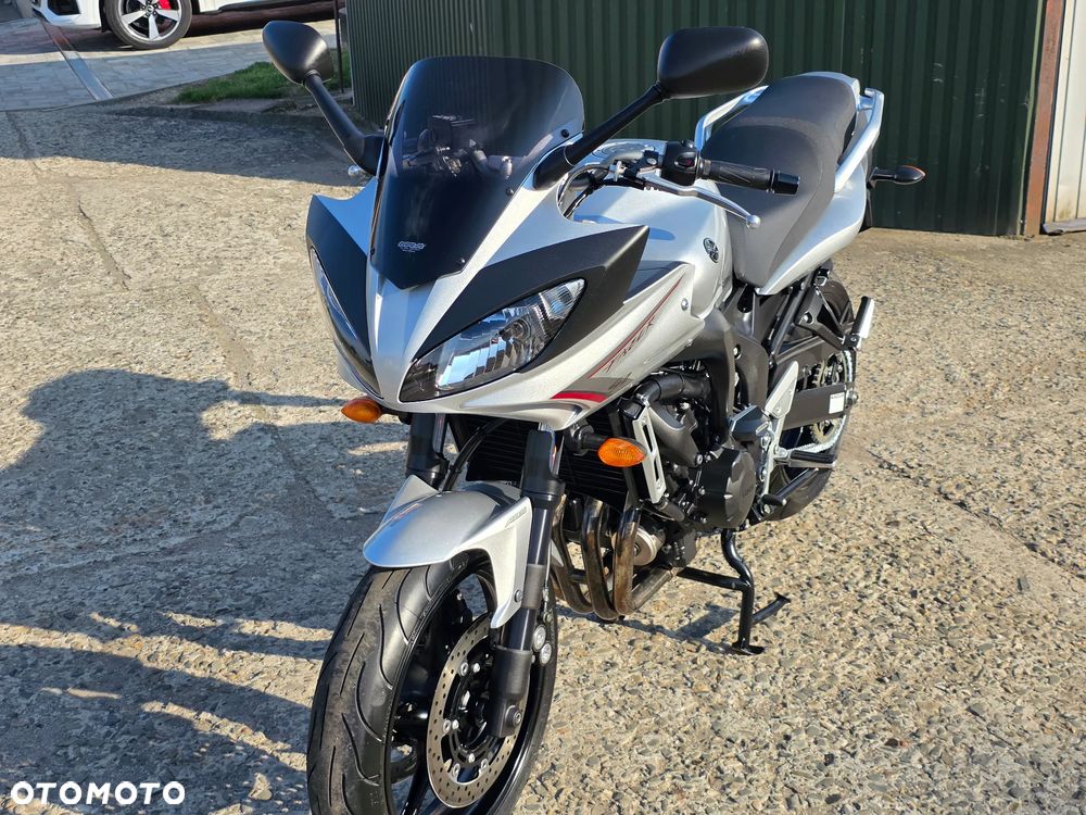 Yamaha FZ6 - 10