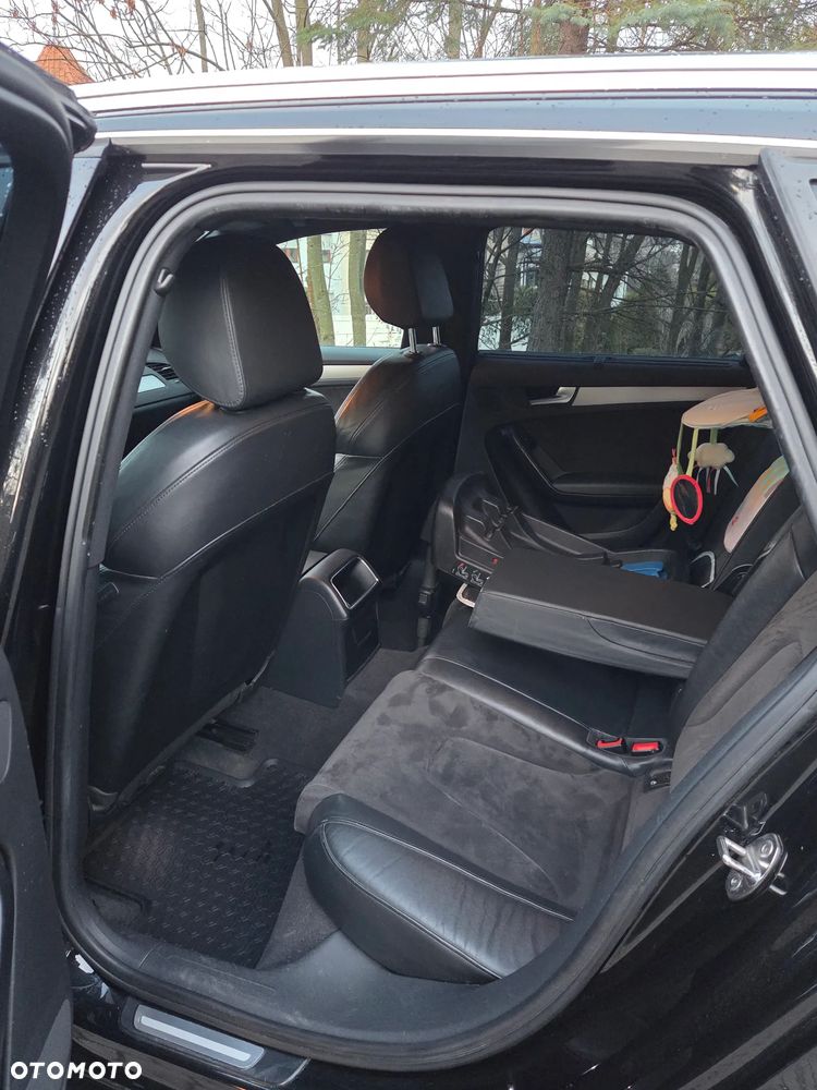 Audi A4 Avant 2.0 TDI DPF Ambiente - 8