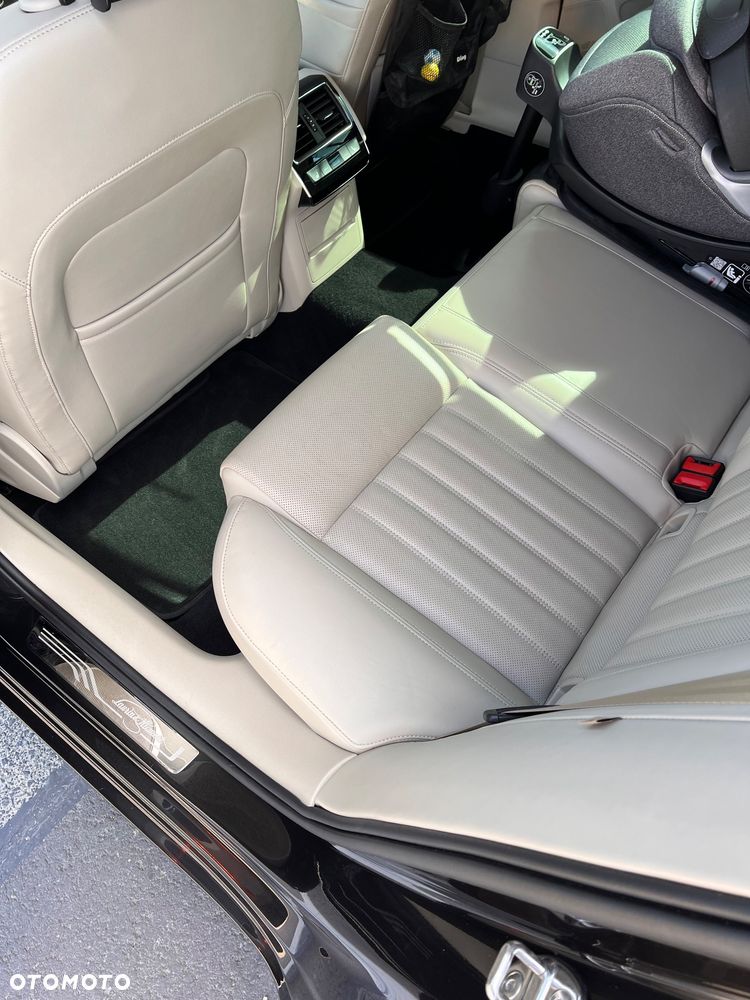 Skoda Superb 2.0 TDI 4x4 L&K DSG - 11